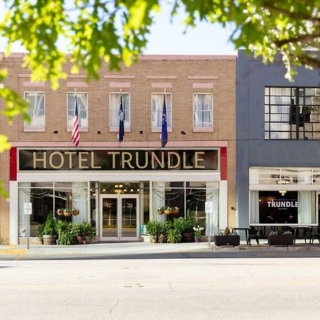 Hotel Trundle Columbia Bagian luar foto