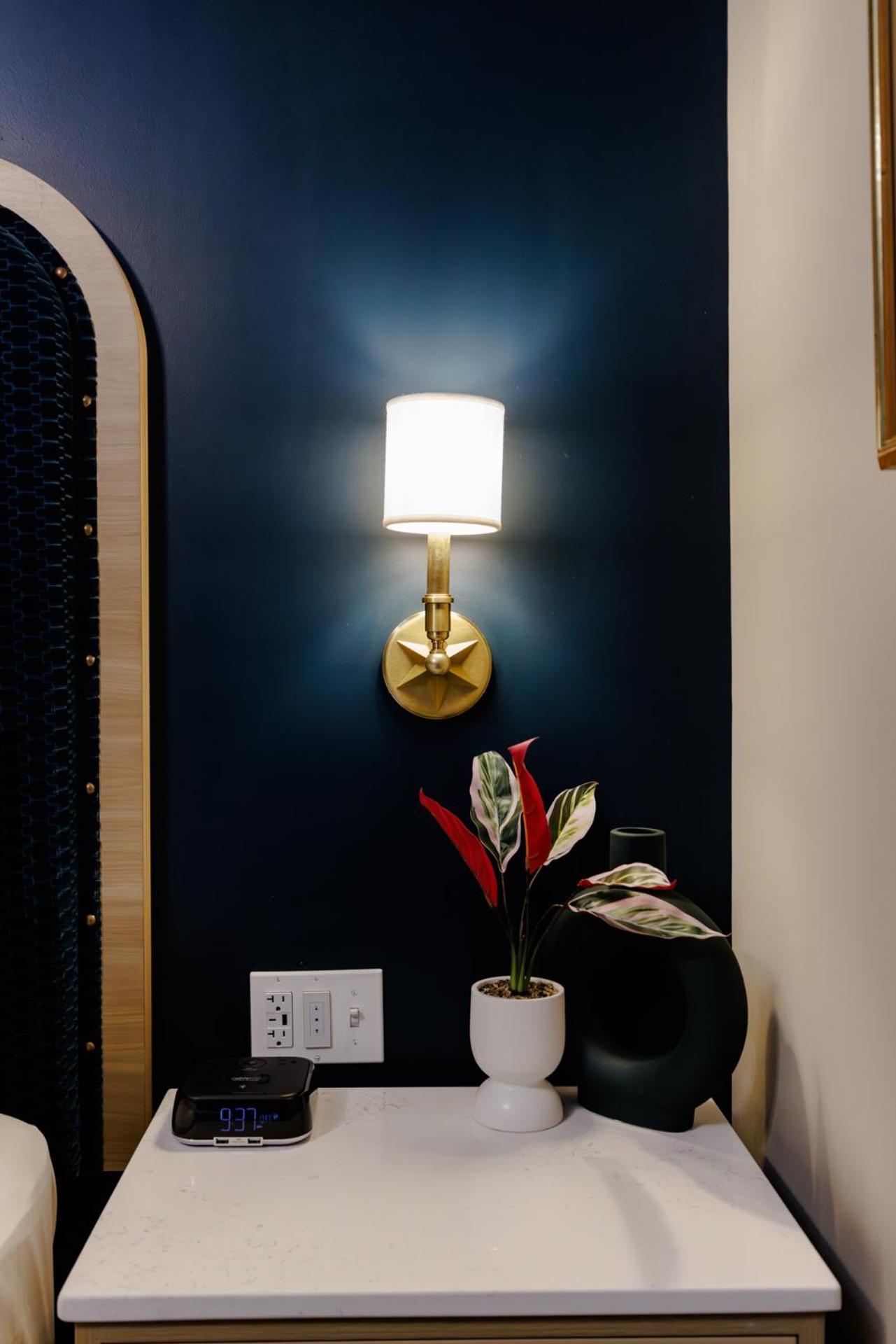 Hotel Trundle Columbia Bagian luar foto