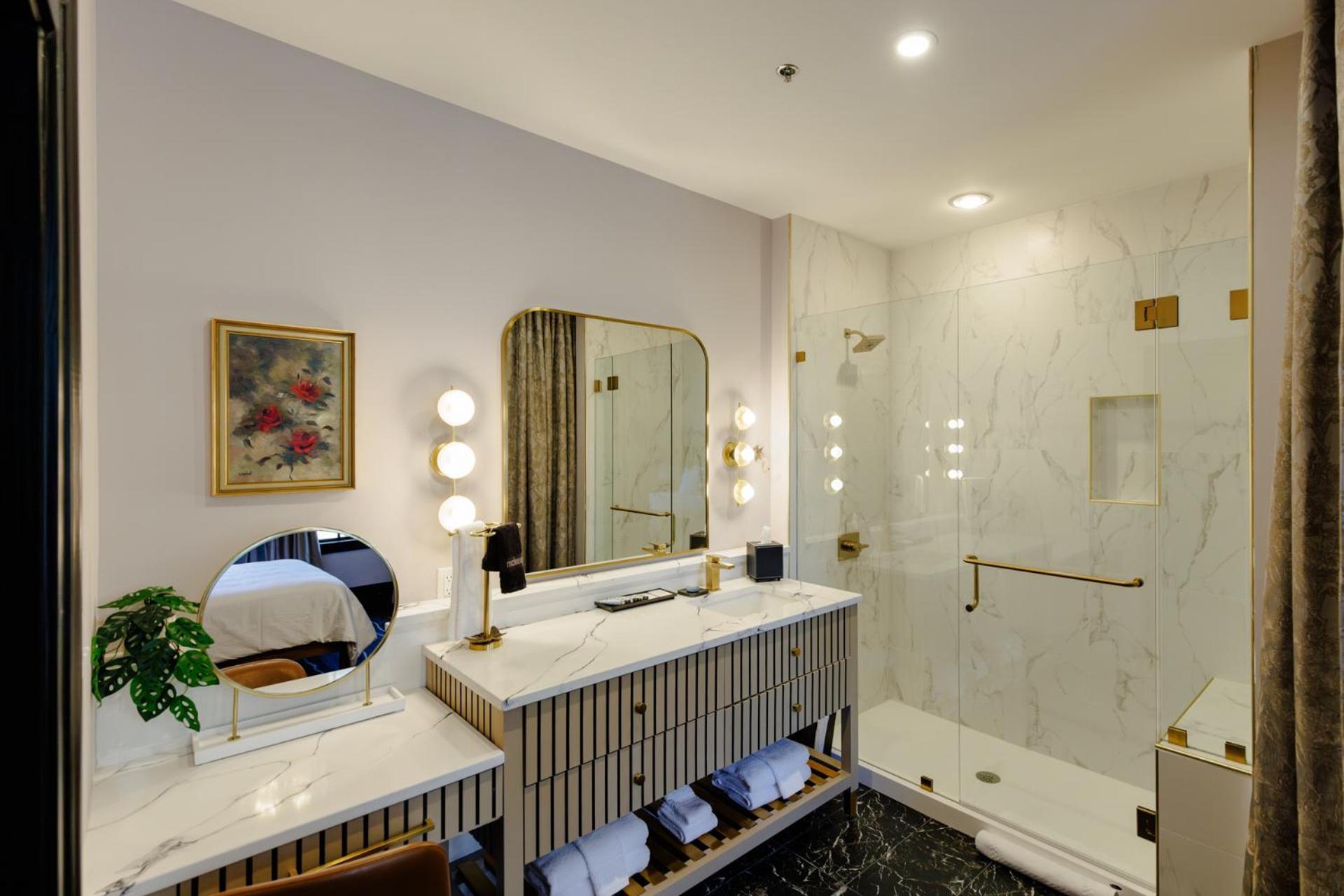 Hotel Trundle Columbia Bagian luar foto